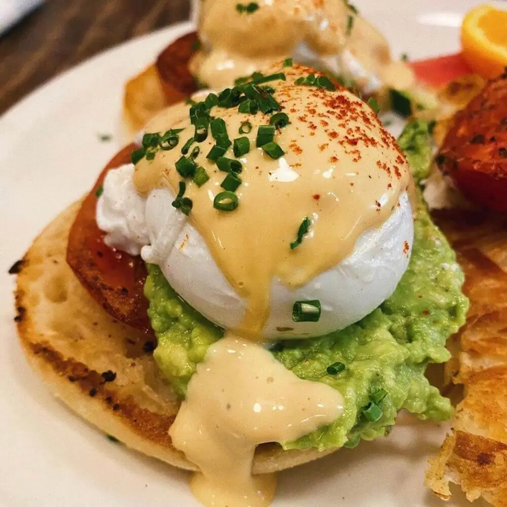 Jam-Cafe-Smashed-Avocado-Benny - Fitness Report Smashed avocado benny from Jam Cafe.