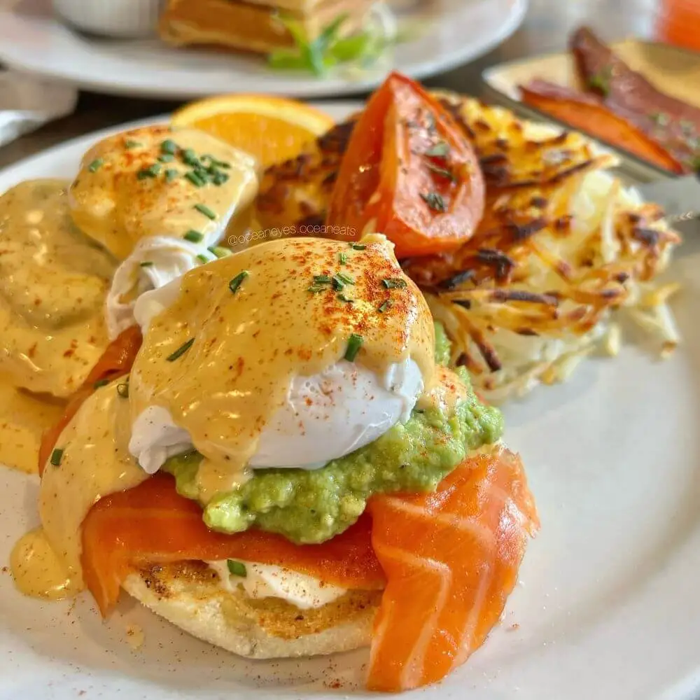 jam-cafe-cold-smoked-salmon-avocado-benny - Fitness Report Cold smoked salmon and avocado benny from Jam Cafe