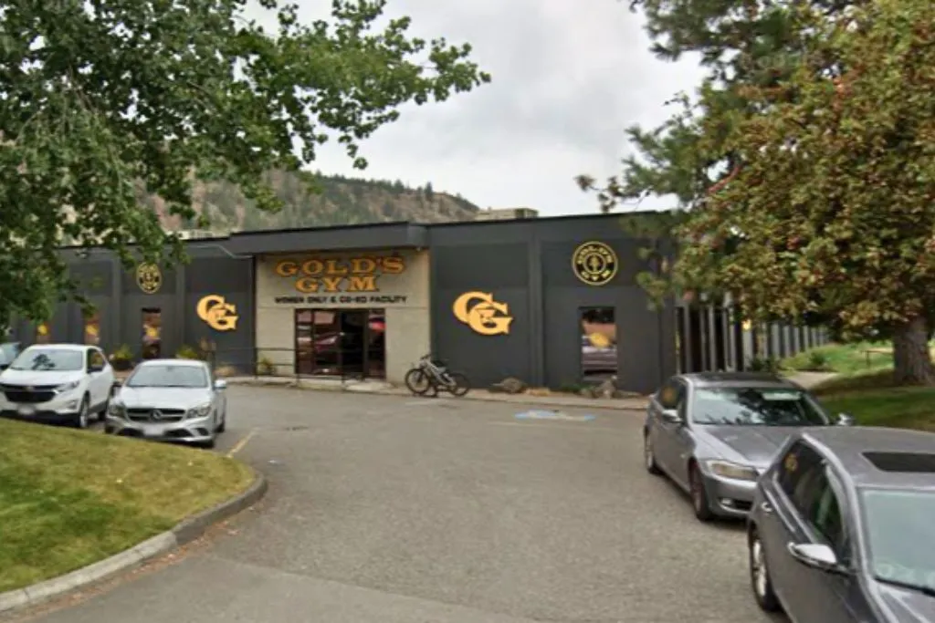kamloops-gym-golds-gym - Fitness Report The exterior of Gold's Gym in Kamloops. 906 Laval Crescent.